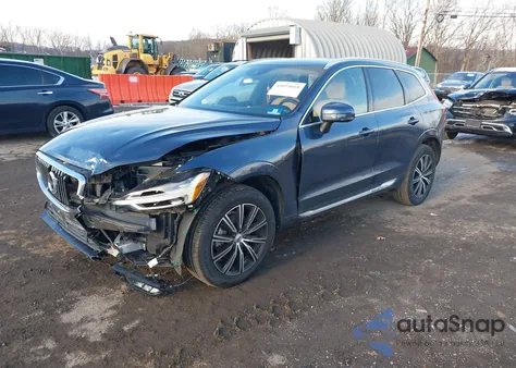 2020 Volvo Xc60 T5 Inscription z USA, uszkodzony, nr VIN YV4102RL4L1468435